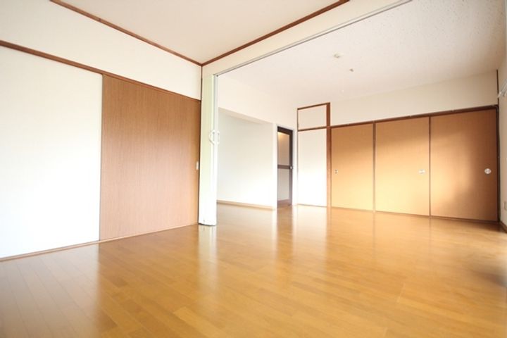 おかたコーポの居間