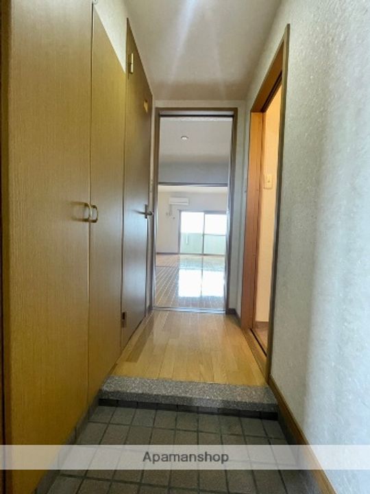 ステュディオ松村705の玄関