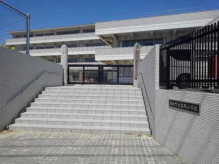 ソレアードⅡの周辺