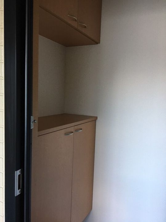 ロワール実相寺の玄関