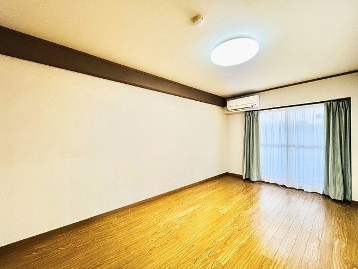 メイプル北中2Aの居間