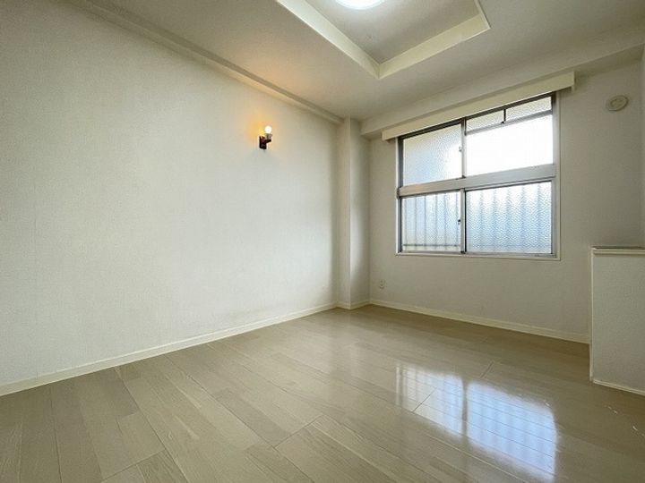 三洋ハイツ304の居間
