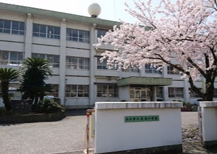 コンフォール錦の周辺