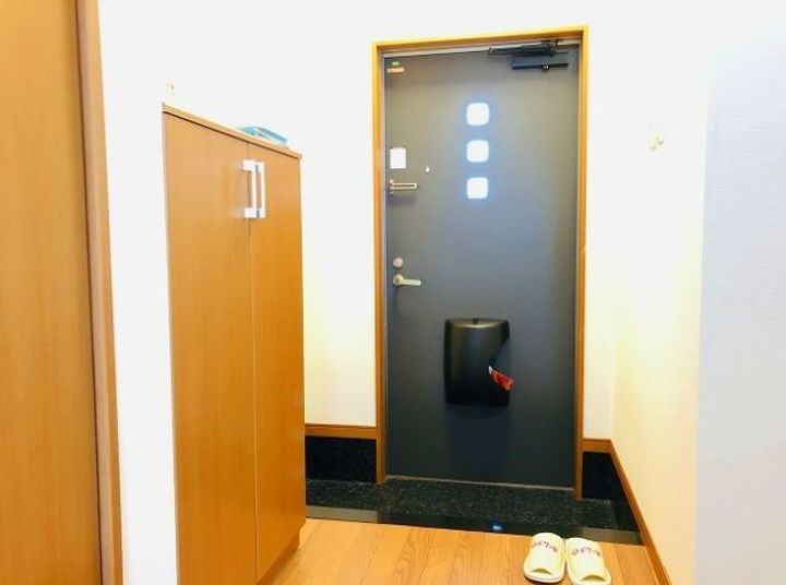 サンローズ蛍00103の玄関