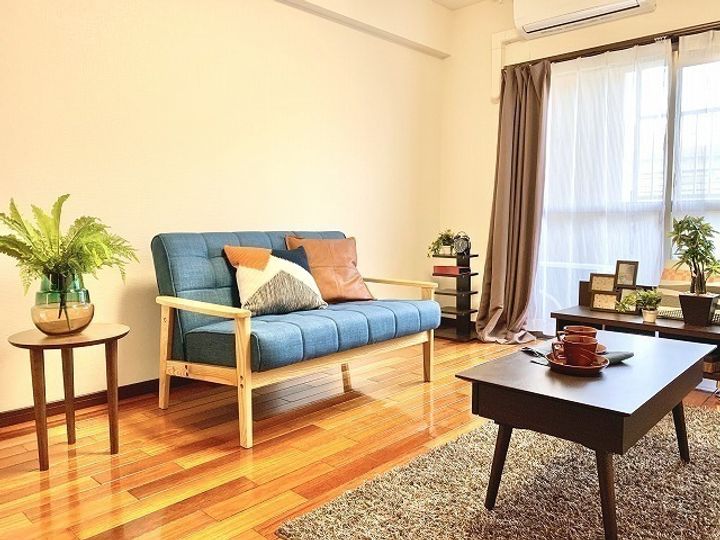 テリオ鶴崎の居間