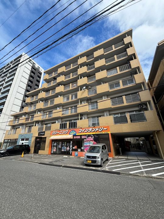 金池マンションB棟402の外観