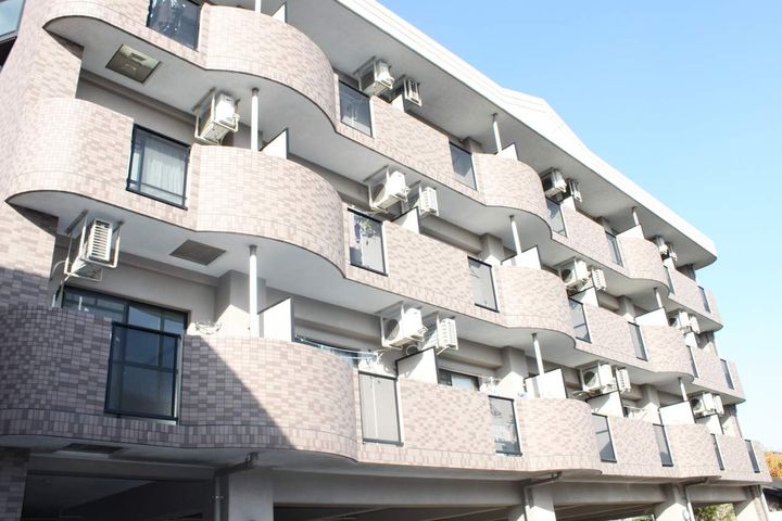 シェーンドルフ中津留の外観