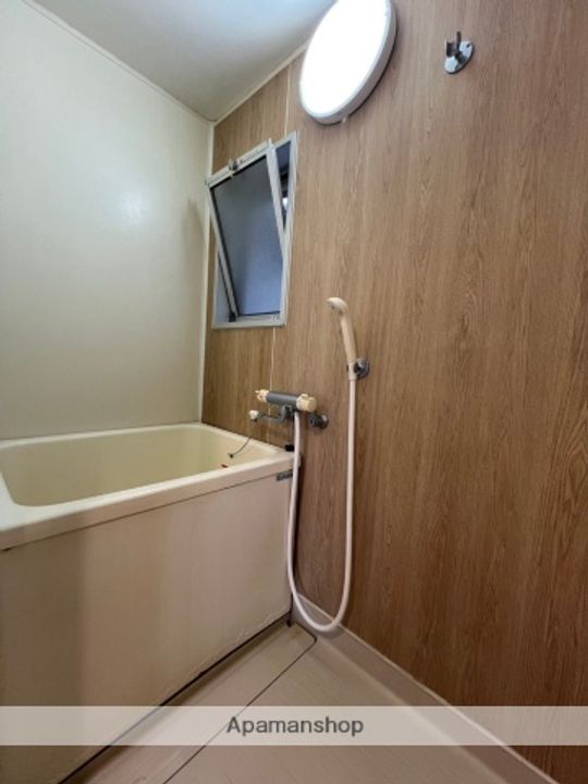 メゾン舞鶴105の風呂