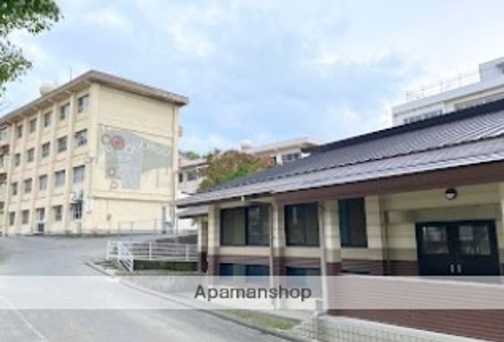 プランドール7番館502の周辺