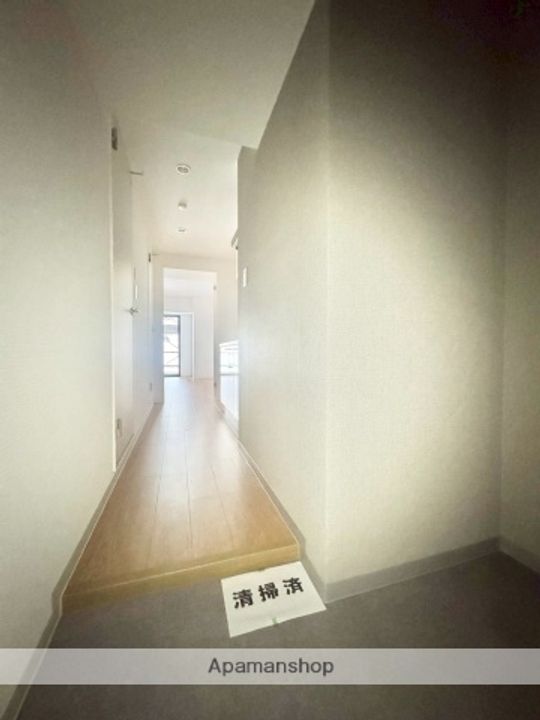 スカイメゾン新町601の玄関