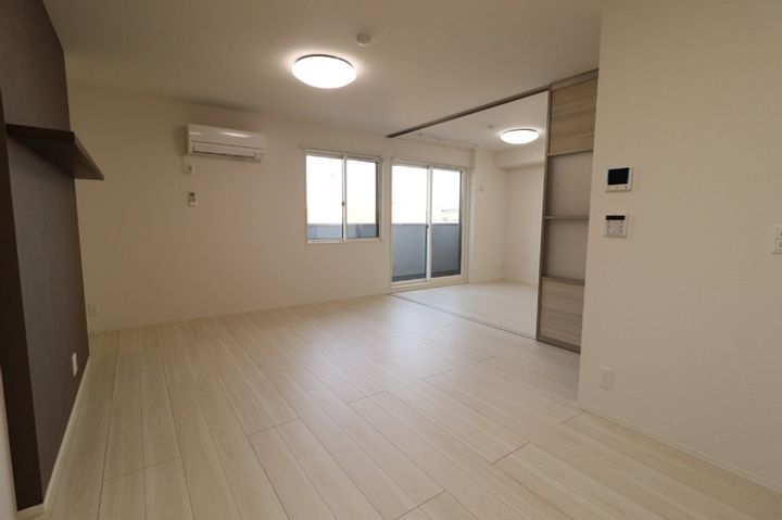 DーROOM長浜の居間