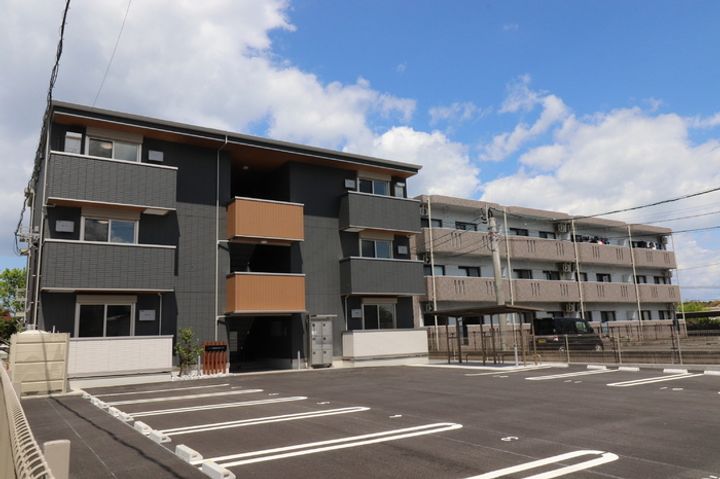 PREMILIFE須賀の外観