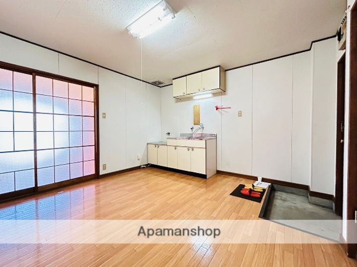 祝吉コーポレーションの内装