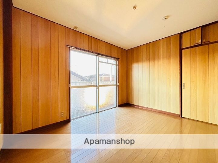 祝吉コーポレーションの内装