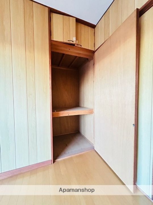 祝吉コーポレーションの内装