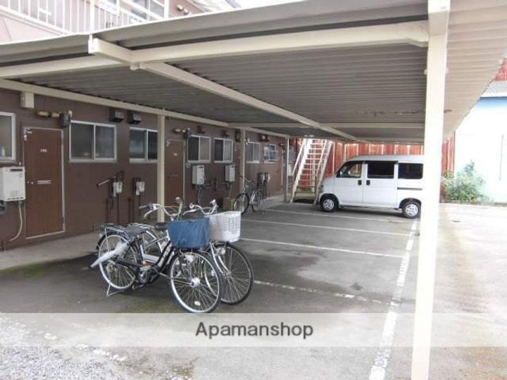 栄ハイツ105の外観