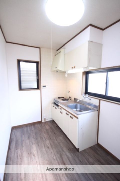 ガーデンKH5のキッチン