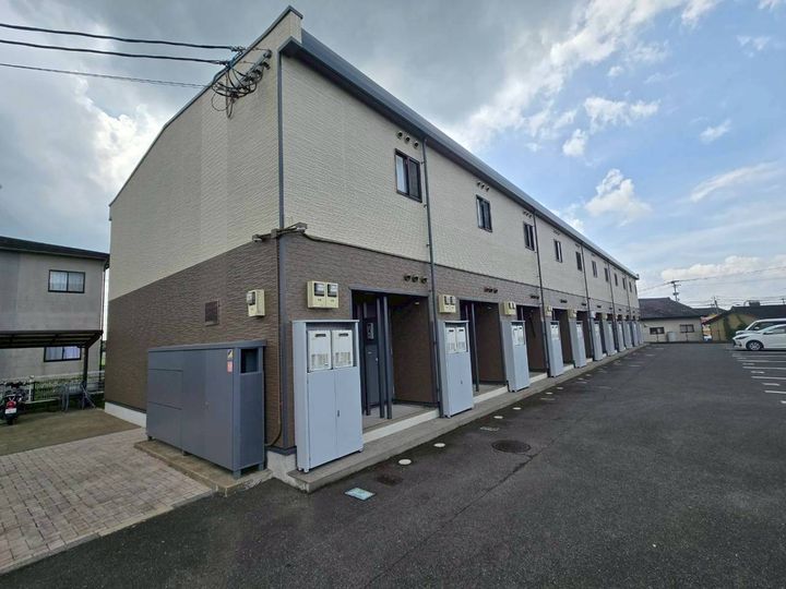 レオパレスパルミエ101の外観