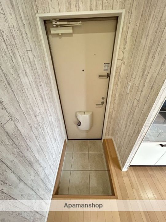 スペースセブン203の玄関