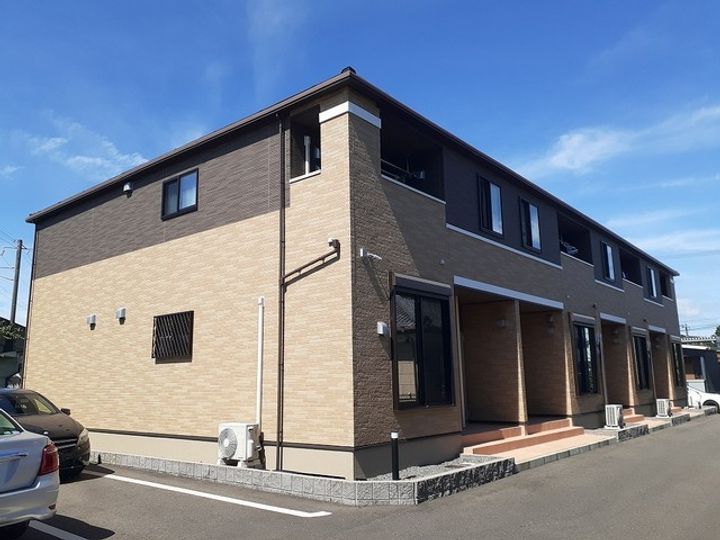 リバー サイド 西町の外観
