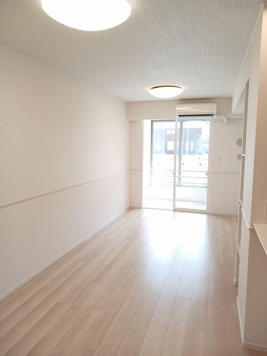 ロータス都城3の居間