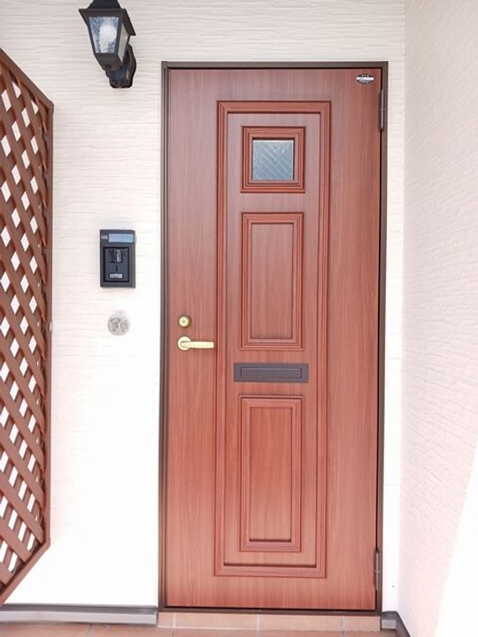 ロータス都城3の玄関