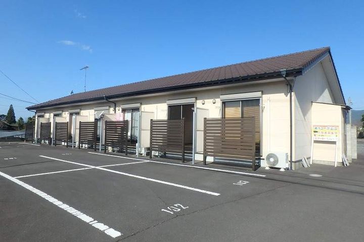 宮崎県えびの市大字上江の賃貸アパートの外観