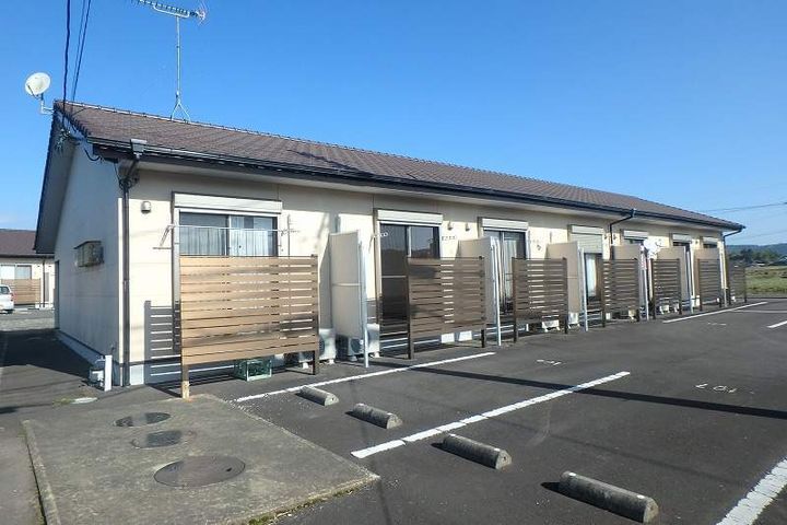 宮崎県えびの市大字上江の賃貸アパートの外観