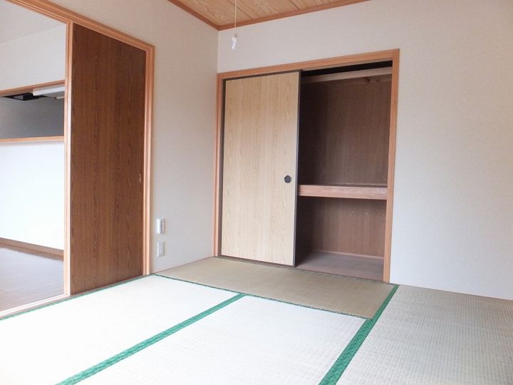 ウエストタウンⅠ203の居間