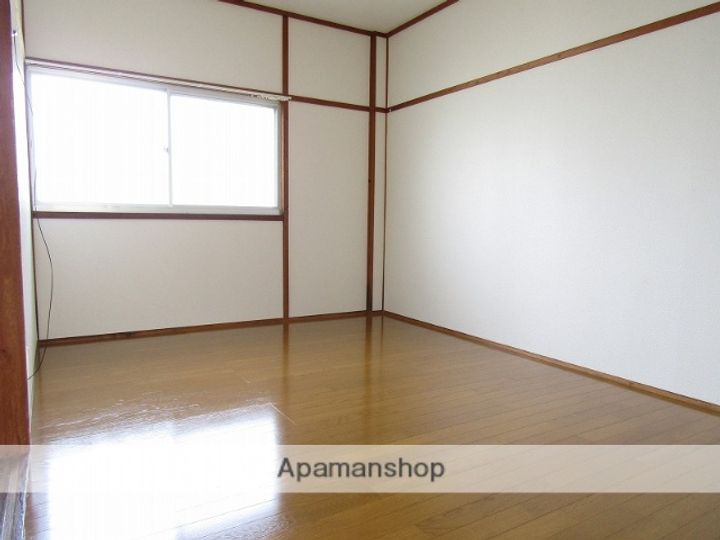 第4太陽アパート101の内装