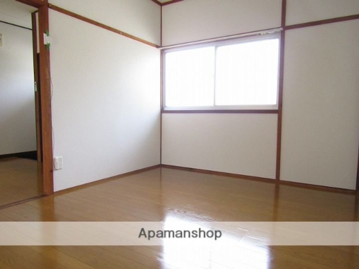 第4太陽アパート101の内装