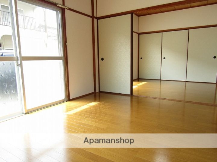 第4太陽アパート101の内装