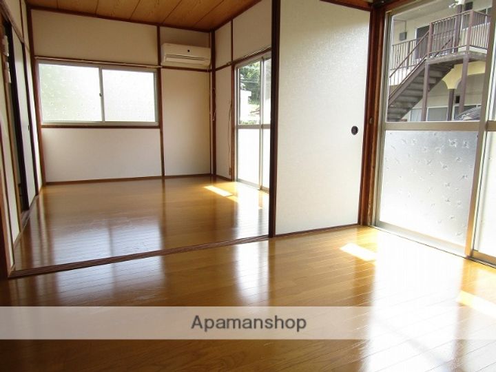 第4太陽アパート101の内装