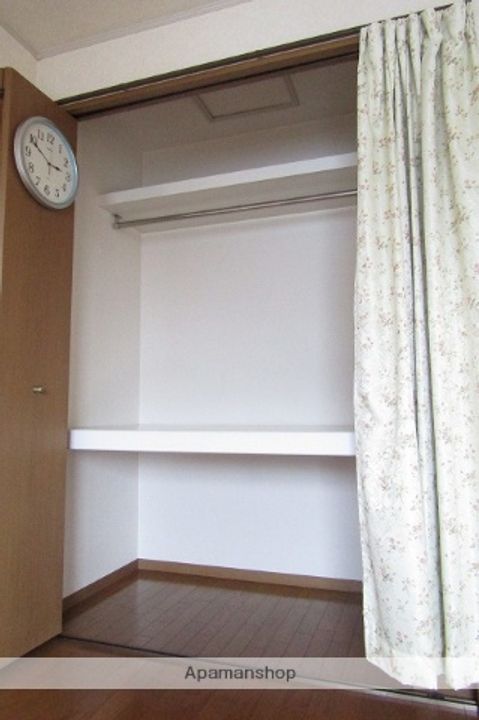 宮崎県小林市水流迫の賃貸アパートの内装