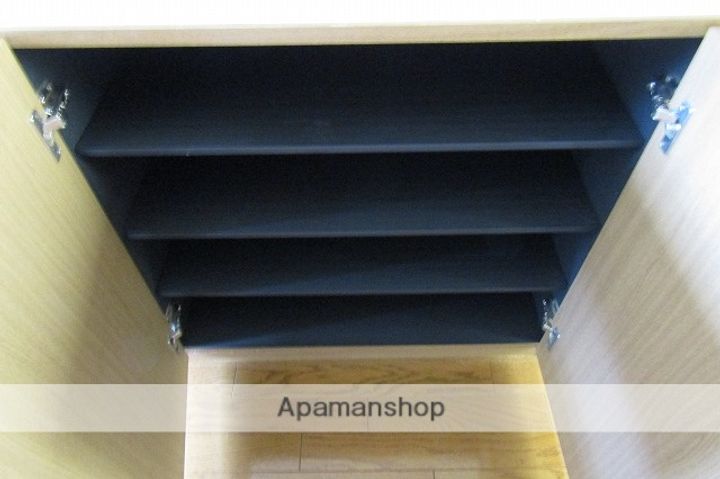 宮崎県小林市水流迫の賃貸アパートの内装