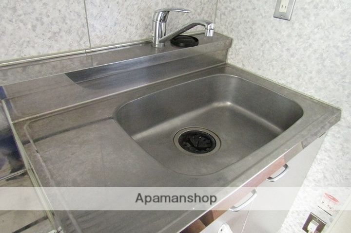 宮崎県小林市水流迫の賃貸アパートの内装