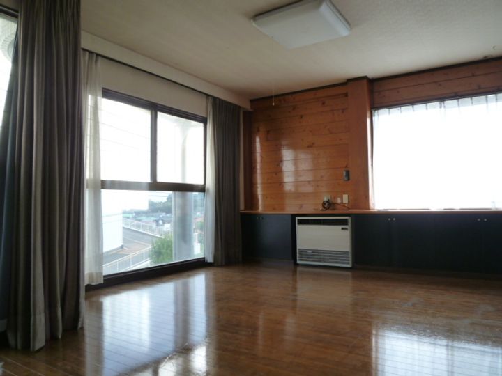 ドリームビル301の居間