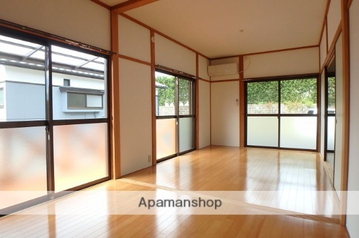 宮崎県小林市真方(一戸建)の賃貸物件の居間