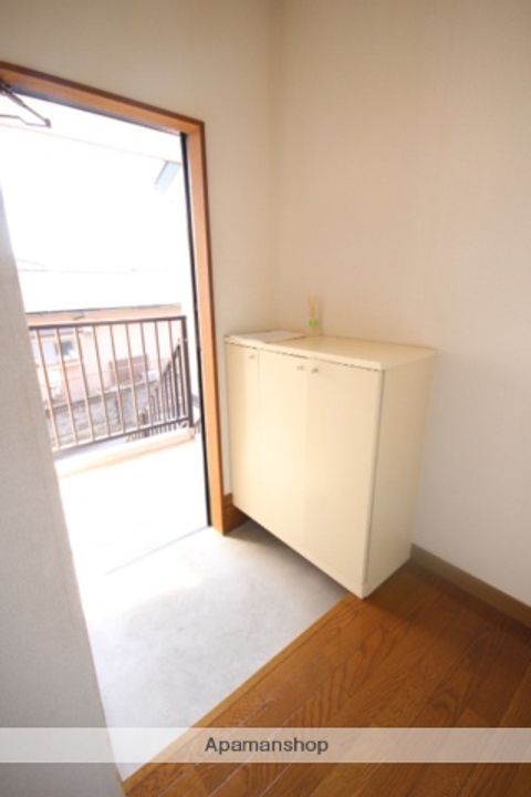 メゾンKMの玄関