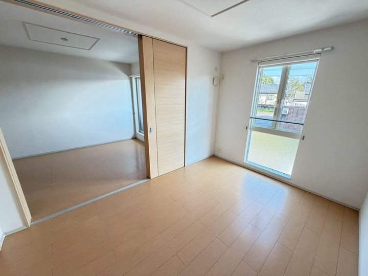 ポンポン・アジュールのその他画像