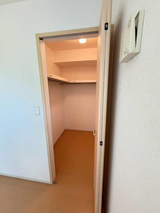 ポンポン・アジュールのその他画像