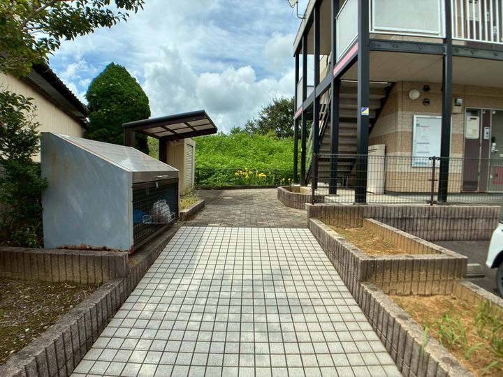 レオパレスMOONⅡ204の外観