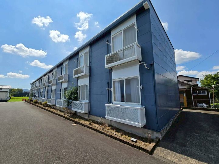 レオパレス一ツ葉201の外観