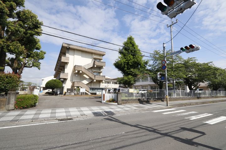 レオパレスプルメリアⅡ108の周辺