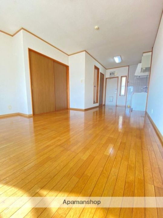 エレファントマンション 11号館の居間