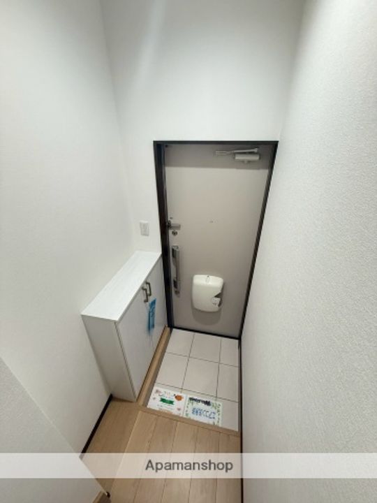 ボヌールリオ A棟の玄関