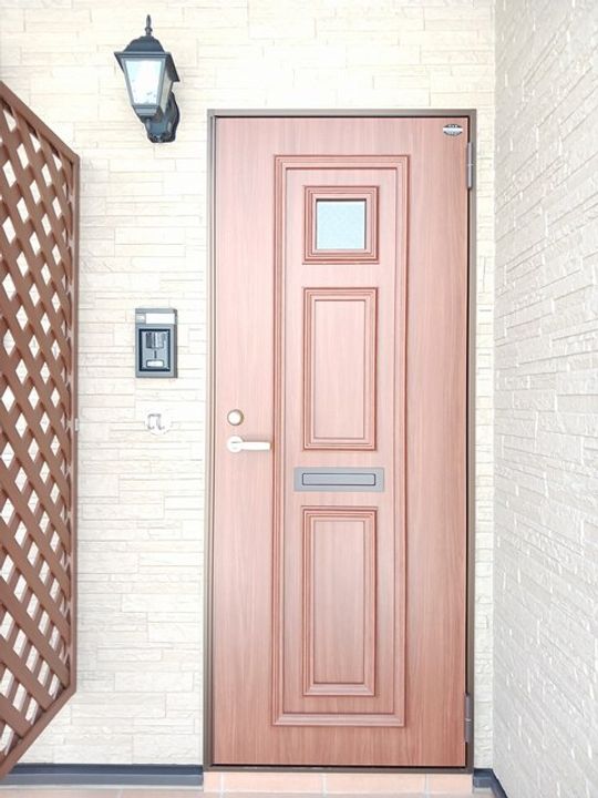 ロータス都城4の玄関