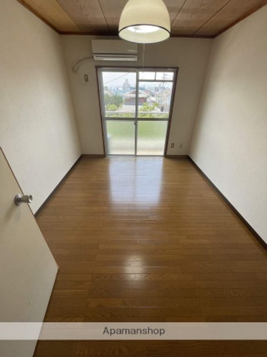コーポ城南の居間
