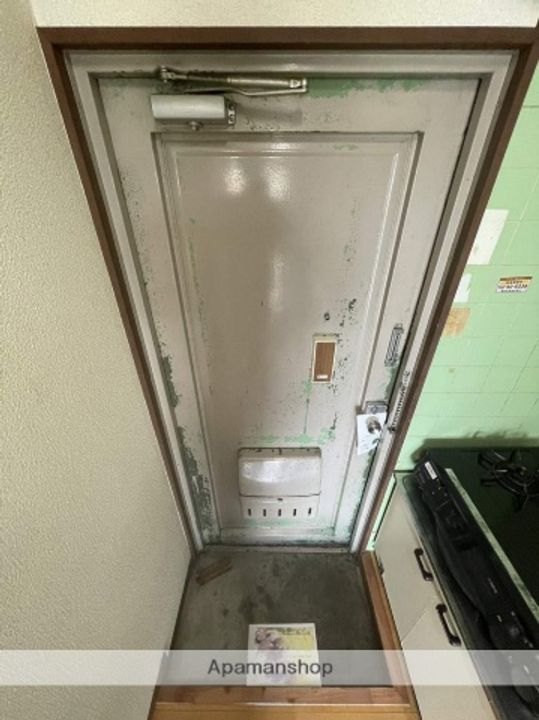 コーポ城南の玄関
