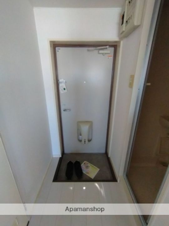 オクトワール宮崎西の玄関